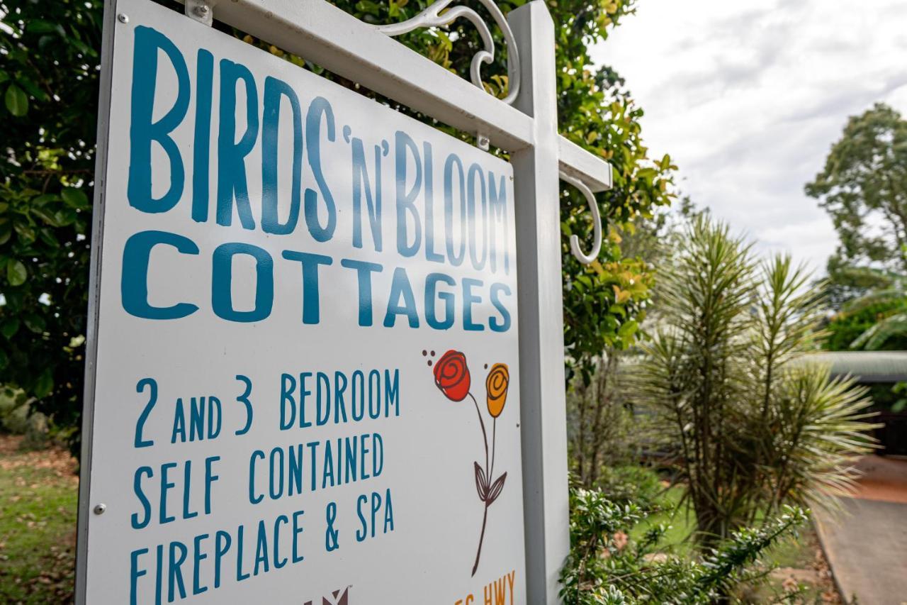 Birds 'n' Bloom Cottages Yungaburra Exteriör bild